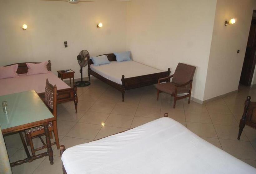 اتاق خانوادگی, Menabe