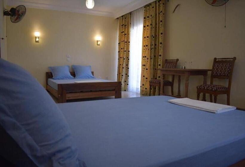 اتاق استاندارد چهار تخته, Menabe