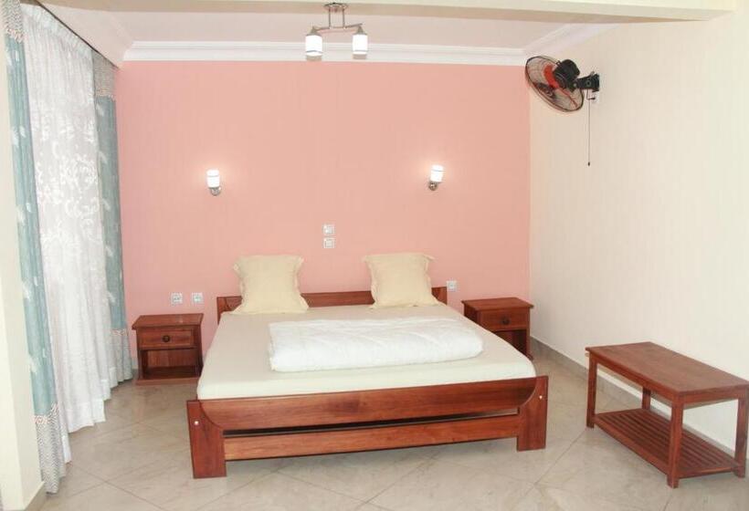 اتاق لوکس, Menabe