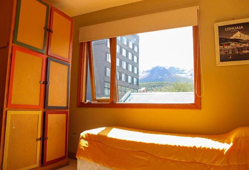 スタンダードルーム, Yaghan Hostel
