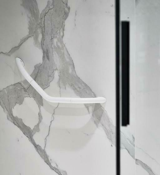 اتاق استاندارد با تخت بزرگ برای معلولان, Doubletree By Hilton Trieste