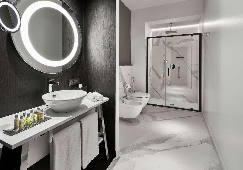 سوئیت با تخت بزرگ, Doubletree By Hilton Trieste