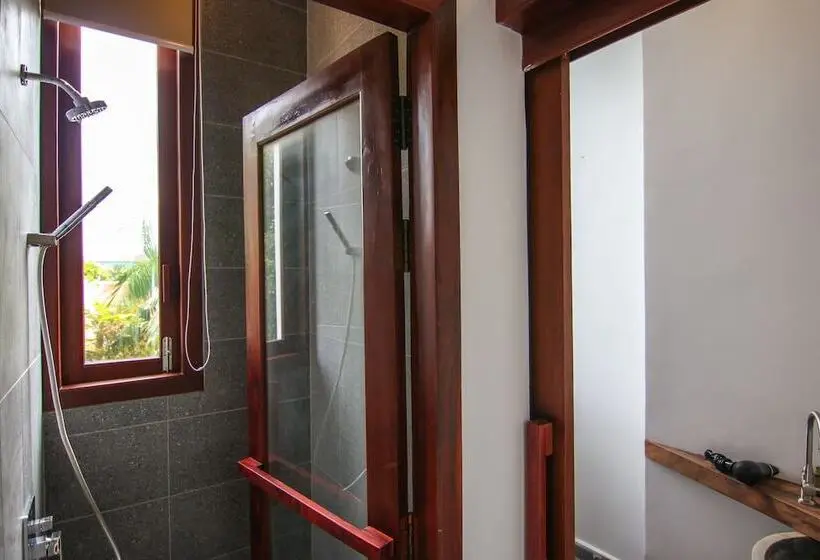 スーペリアールーム, Sarina Hotel & Villa