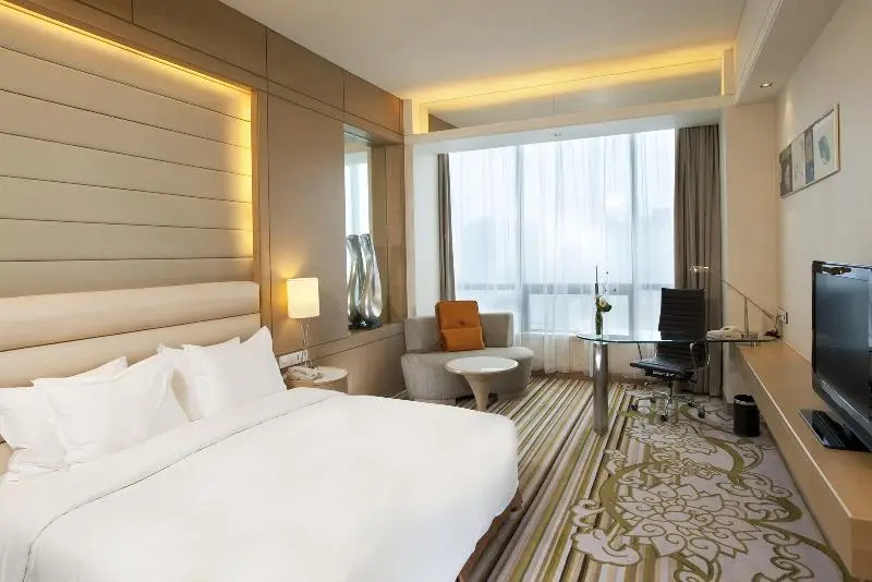 デラックススイート, Sarina Hotel & Villa