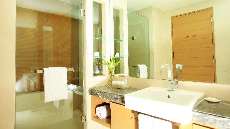 デラックススイート, Sarina Hotel & Villa