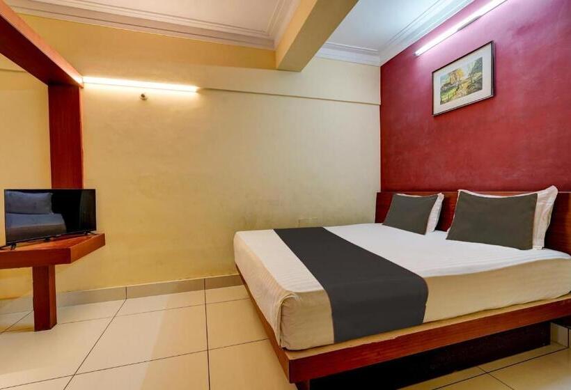 三人经典房间, Spot On 700758  Kvc Holiday Inn
