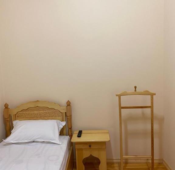 Номер Стандарт Индивидуальный Совместная Ванная, Ismail