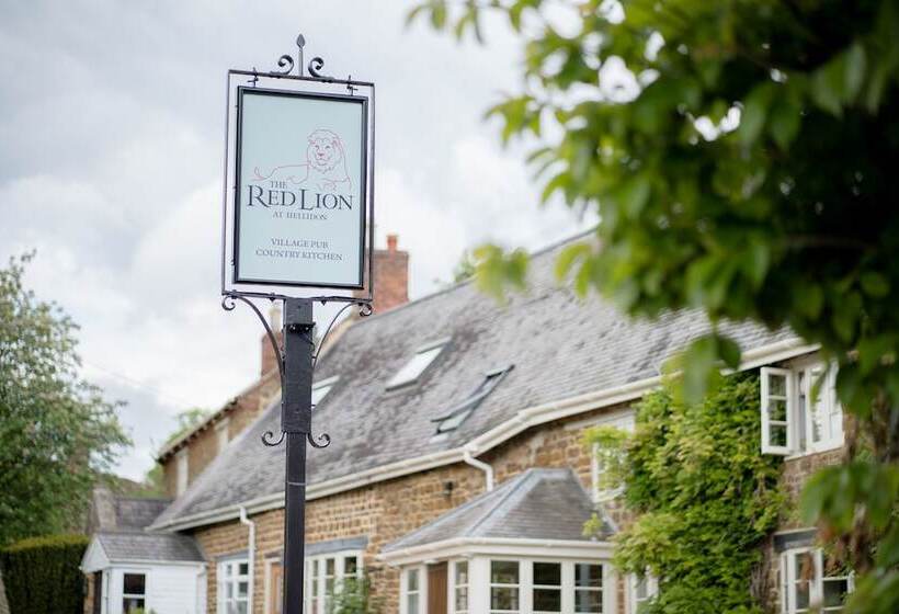 スタンダードルーム, The Red Lion At Hellidon