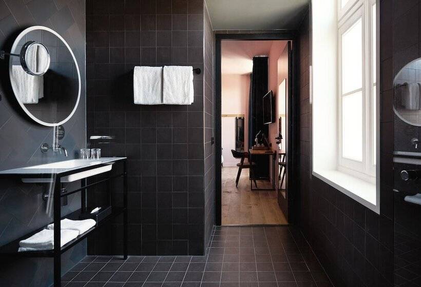 غرفة قياسية, Marienhage