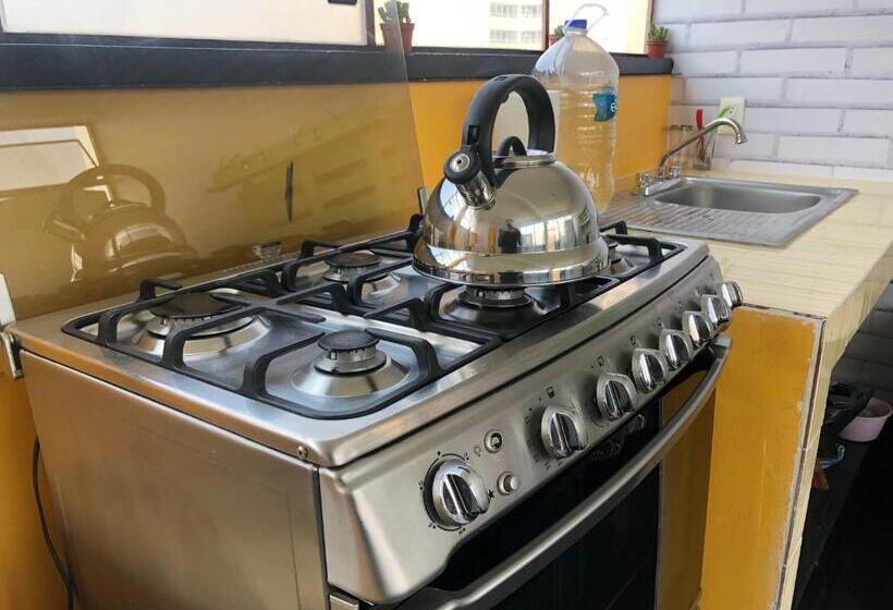 バスルーム共同エコノミー4人部屋, Casa Eufemia Hostel Type