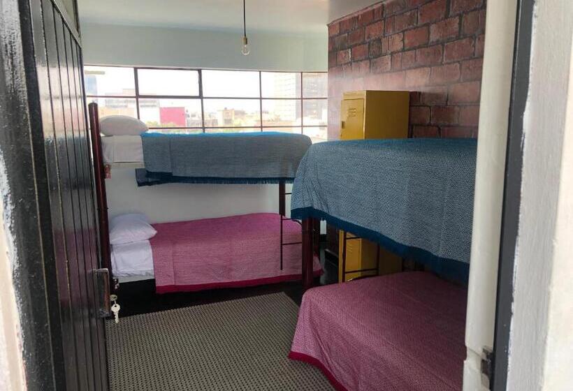 バスルーム共同エコノミー4人部屋, Casa Eufemia Hostel Type