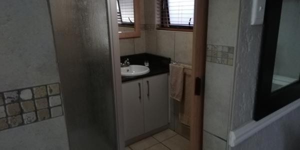 标准间, Gold Crest Guesthouse