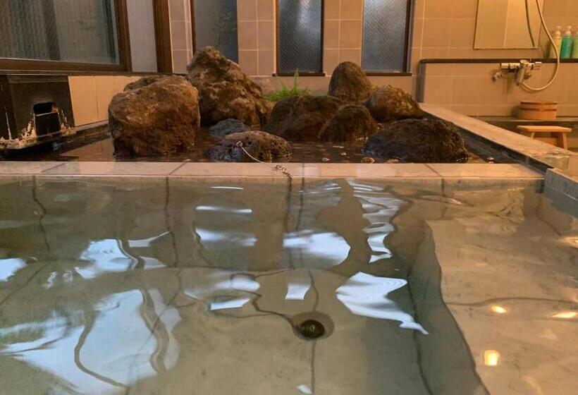 スタンダード４人部屋, Onsen & Garden Asante Inn