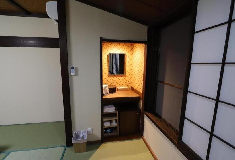 スタンダード４人部屋, Onsen & Garden Asante Inn
