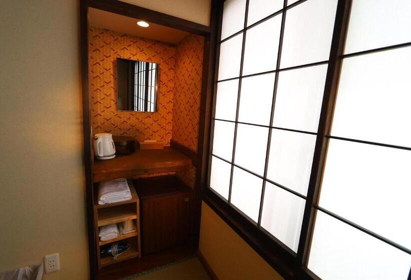 غرفة قياسية رباعية, Onsen & Garden Asante Inn