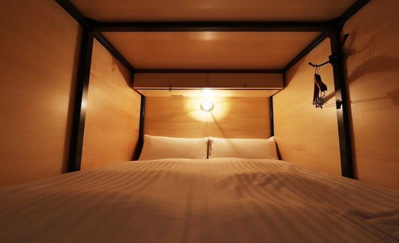 חדר משפחתי, Kamon Hotel Namba