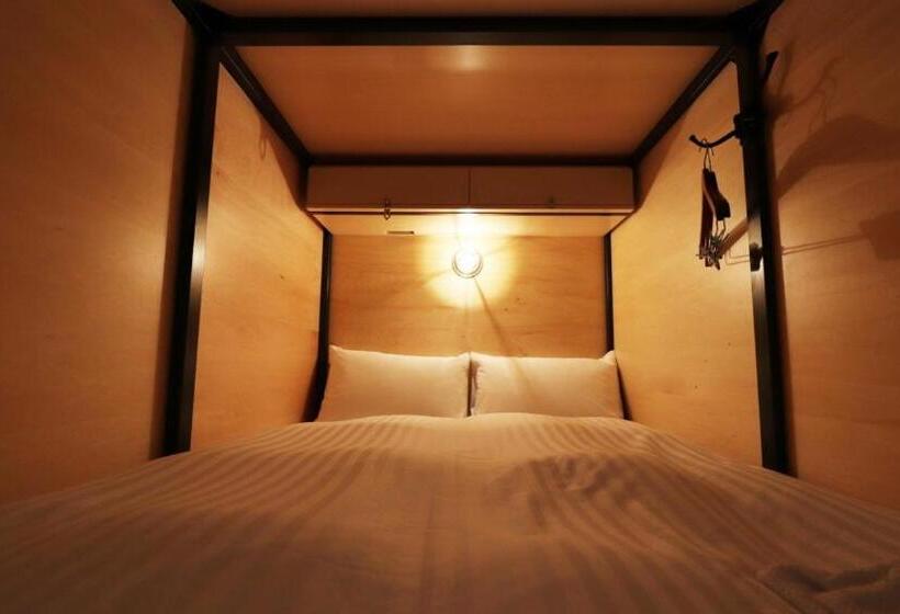 חדר סטנדרט לארבעה עם מיטת קומתיים, Kamon Hotel Namba