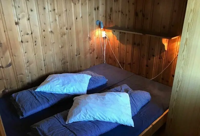 Talo 1 Makuuhuone, O'lin Lake Resort