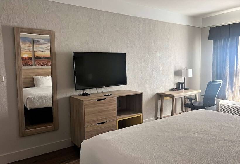 Suíte, Days Inn By Wyndham Denham Springsbaton Rouge East