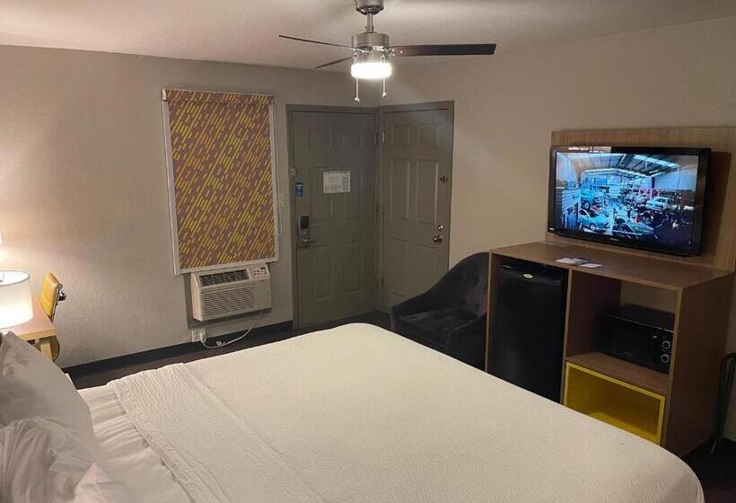 キングサイズベッドのスタンダードルーム, Days Inn By Wyndham Holladay