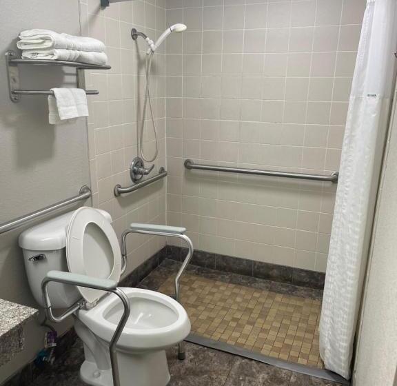 キングサイズベッドのスタンダードルーム, Days Inn By Wyndham Holladay