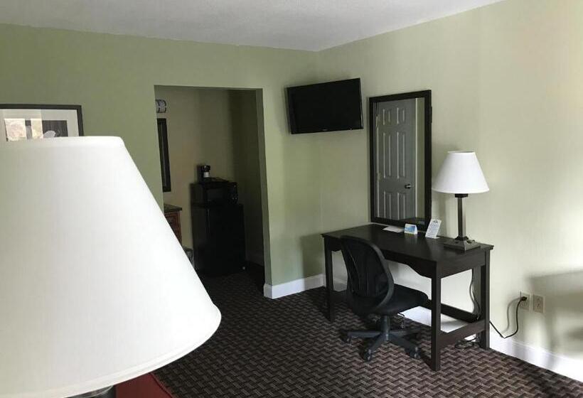 スイート, Days Inn By Wyndham Jellico  Tennessee State Line