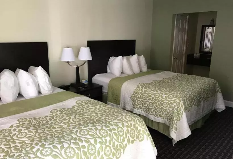 スイート, Days Inn By Wyndham Jellico  Tennessee State Line