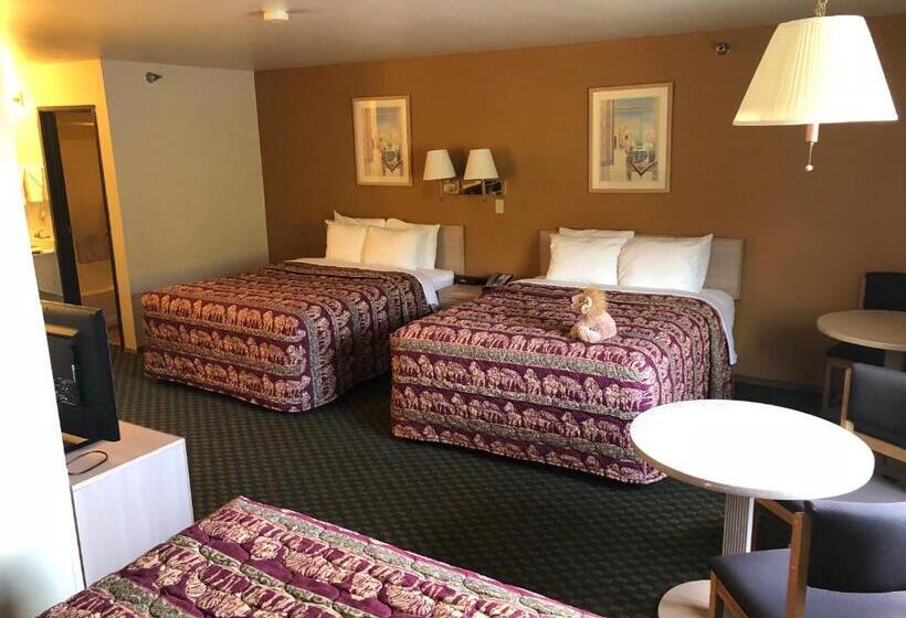 غرفة ديلوكس ثلاثية, Kings Inn Cody