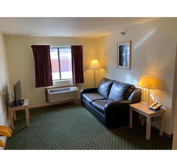 جناح, Kings Inn Cody