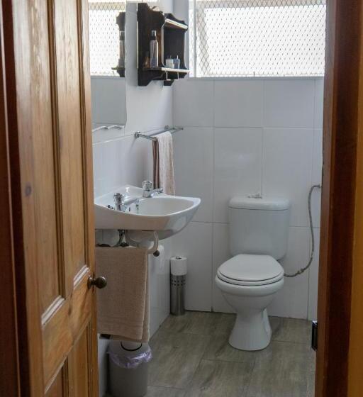 חדר סטנדרט, Sandstone Manor