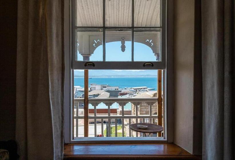 חדר סטנדרט, Sandstone Manor