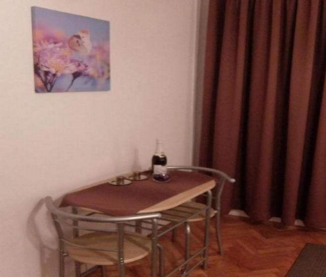 آپارتمان 1 خوابه با بالکن, Apartments & Rooms Rendulić
