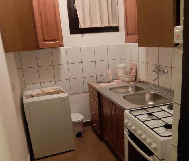 شقة غرفة نوم واحدة مزودة بشُرفة, Apartments & Rooms Rendulić