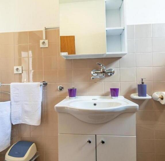 جناح غرفتين نوم, Apartments & Rooms Rendulić