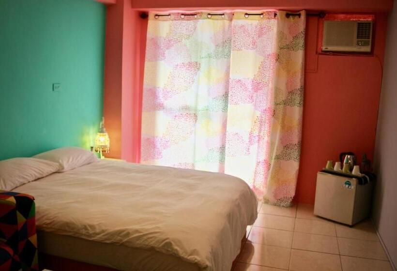 اتاق استاندارد با چشمانداز استخر, Kenting My Way B&b