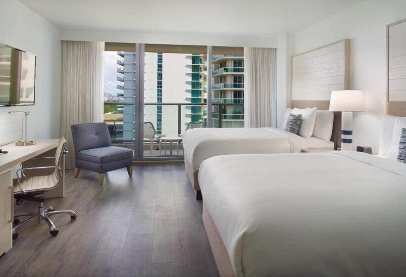 Номер Стандарт 2 Двуспальные Кровати, Courtyard Miami Coconut Grove