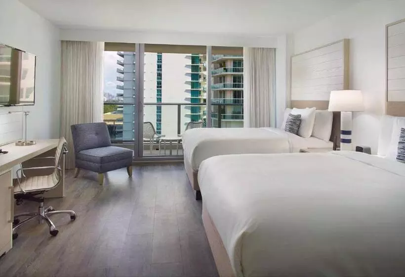 اتاق استاندارد با 2 تخت دوبل, Courtyard Miami Coconut Grove