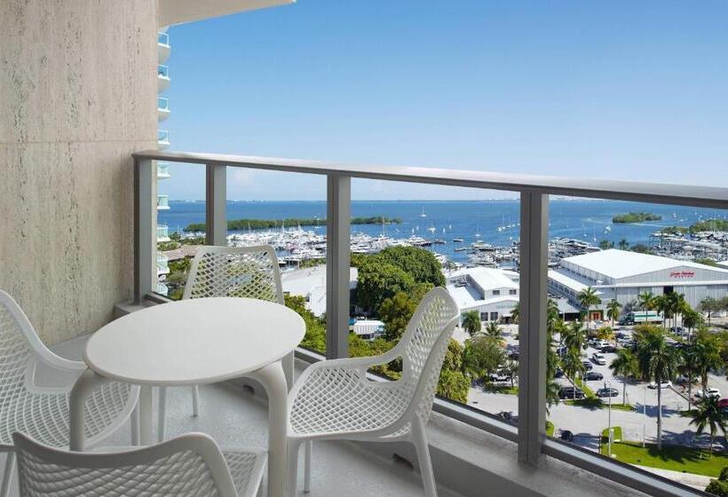 جناح سرير كينج, Courtyard Miami Coconut Grove