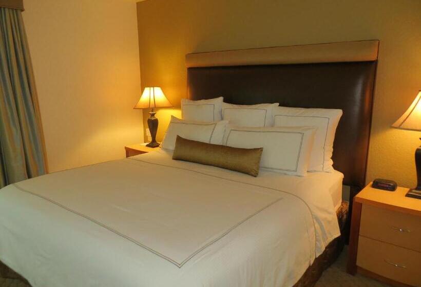 Люкс, Desert Breezes Resort