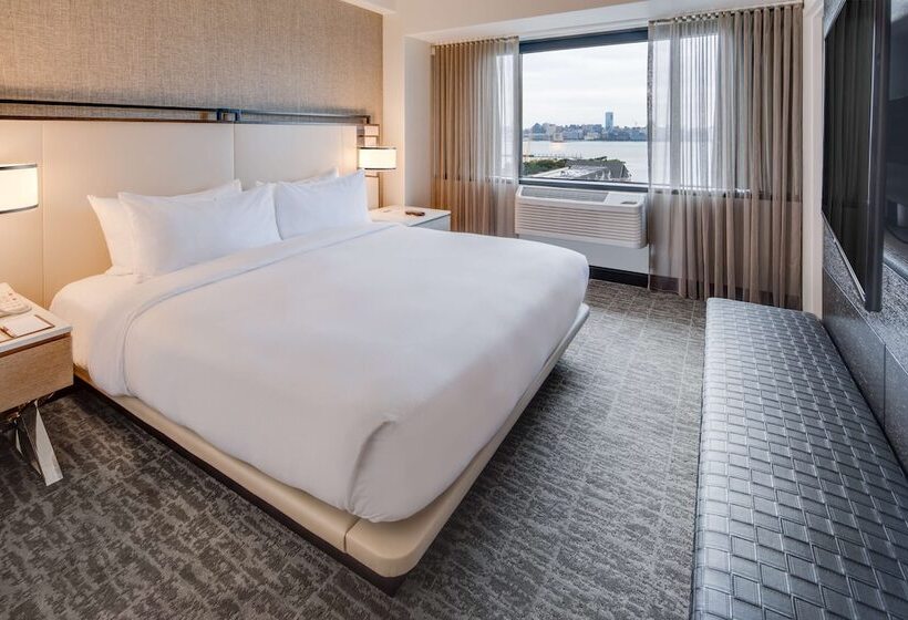 주니어 스위트 킹사이즈 침대, Doubletree By Hilton Hotel & Suites Jersey City