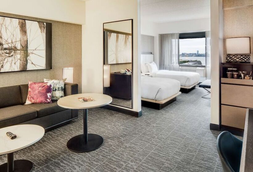 주니어 스위트, Doubletree By Hilton Hotel & Suites Jersey City