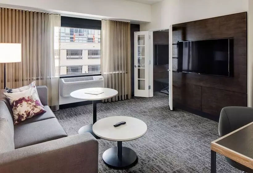 プレミアムスイート, Doubletree By Hilton Hotel & Suites Jersey City