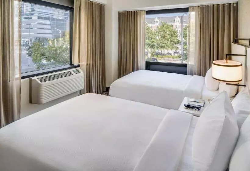 プレミアムスイート, Doubletree By Hilton Hotel & Suites Jersey City