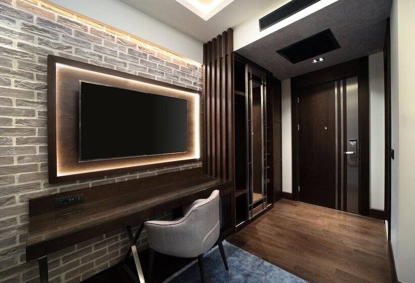 Cameră Deluxe, Decamondo Galata, A Tribute Portfolio