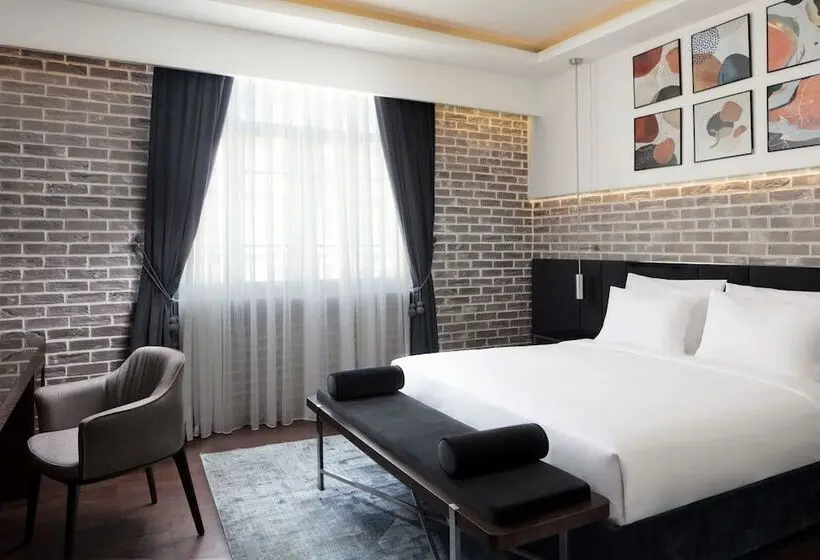 Deluxe Room, Decamondo Galata, A Tribute Portfolio