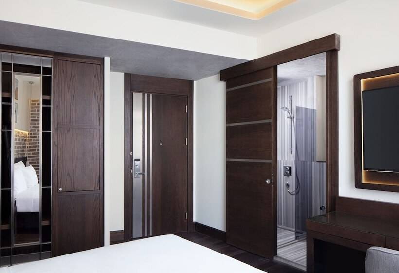 Cameră Superioară, Decamondo Galata, A Tribute Portfolio