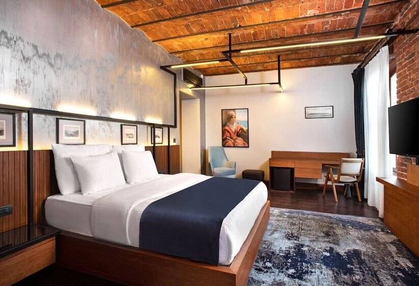 Suite, Decamondo Galata, A Tribute Portfolio