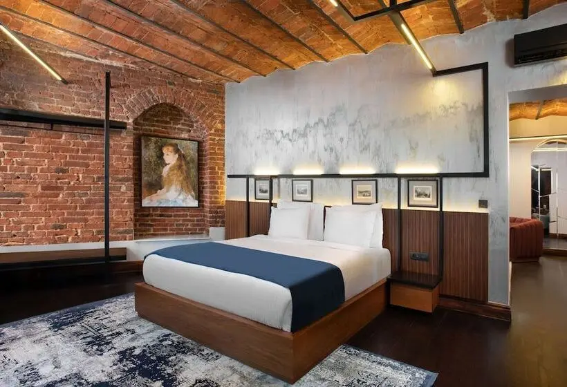 Suite, Decamondo Galata, A Tribute Portfolio