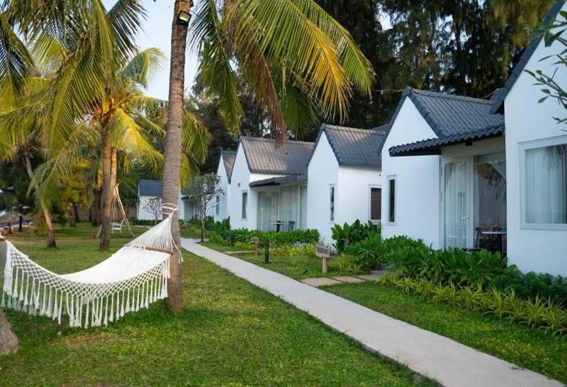 اتاق استاندارد با چشمانداز دریا, Palace Long Hai Resort