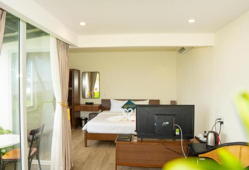اتاق استاندارد با چشمانداز دریا, Palace Long Hai Resort